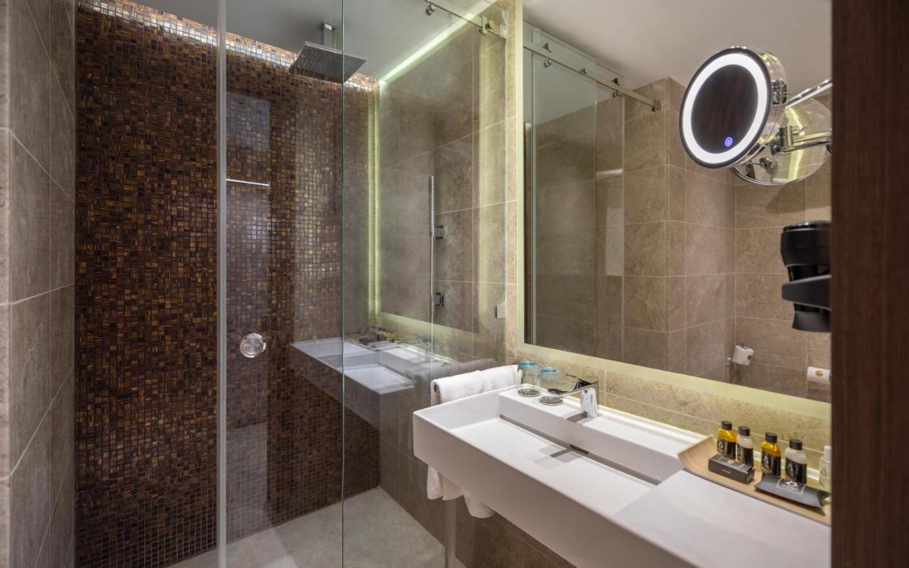 Hotel Royal Asbu Tunis Buitenkant foto