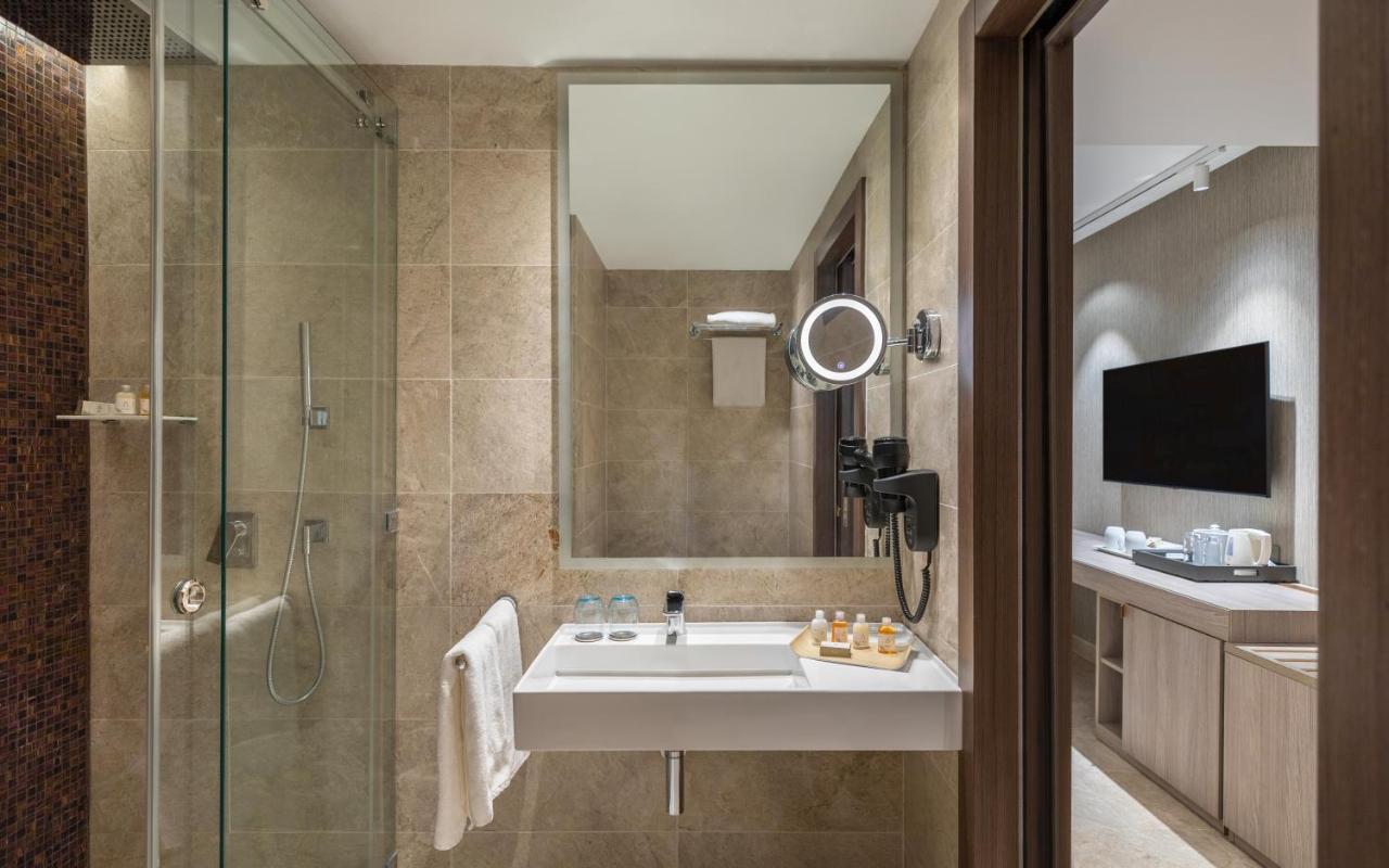 Hotel Royal Asbu Tunis Buitenkant foto